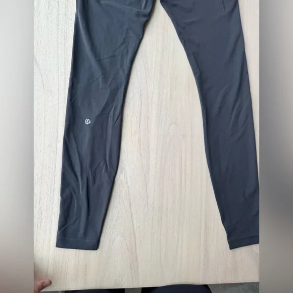 Wunder Train High-Rise Tight with Pockets 28" size 6 Graphite Gray - Picture 6 of 7